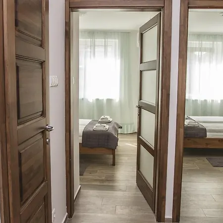 Aqualiget-apartmanház Szeged