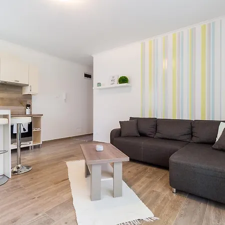 Aqualiget-apartmanház Szeged