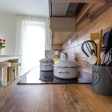 Aqualiget-apartmanház