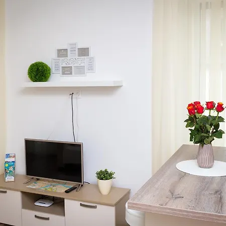 Aqualiget-apartmanház Apartman