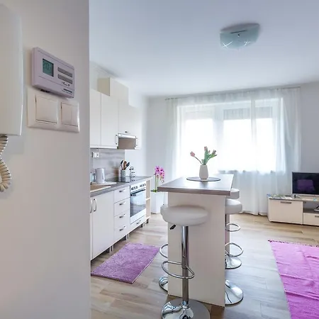 Aqualiget-apartmanház Szeged