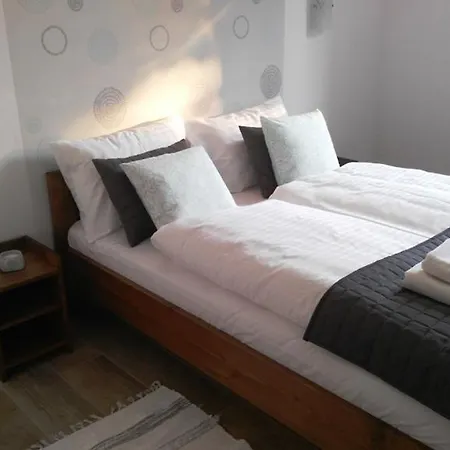 아파트 Aqualiget-apartmanhaz E-car Plug-in Point *