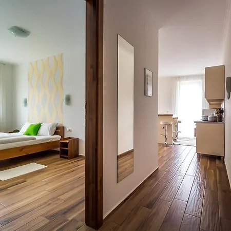 Aqualiget-apartmanhaz E-car Plug-in Point