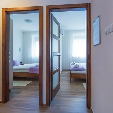 Aqualiget-apartmanhaz E-car Plug-in Point 아파트 *