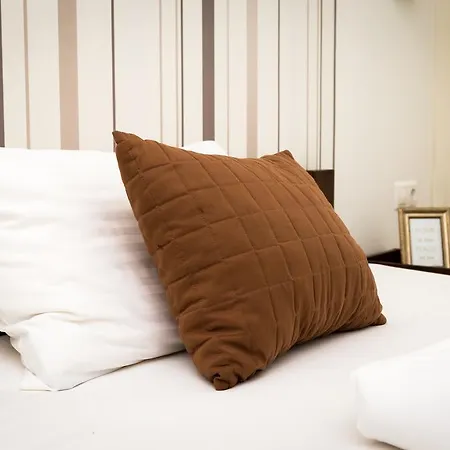 아파트 Aqualiget-apartmanhaz E-car Plug-in Point 세게드