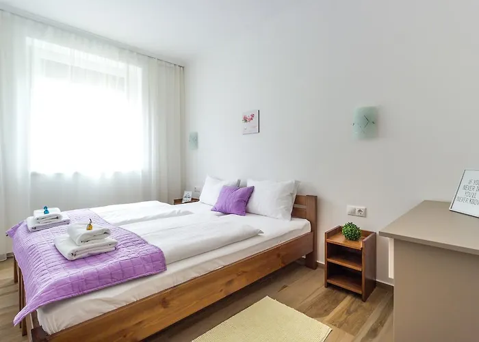 Daire Aqualiget-apartmanhaz E-car Plug-in Point Segedin