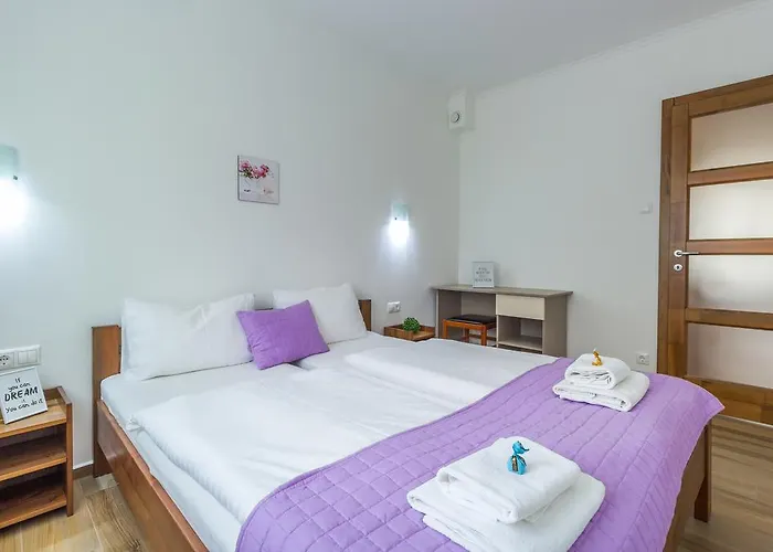 Aqualiget-apartmanhaz E-car Plug-in Point *